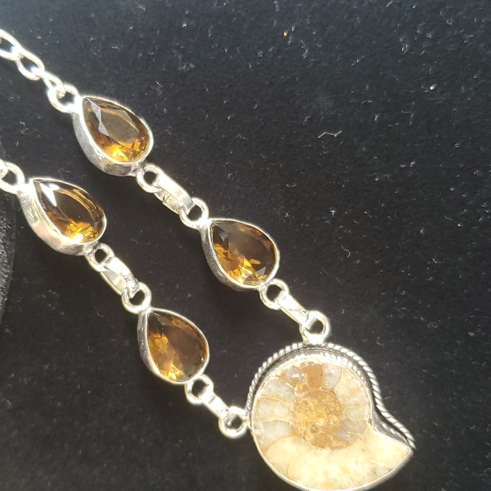 New Ammonite Fossil and Smoky Topaz 925 Silver Necklace. - Picture 15 of 16